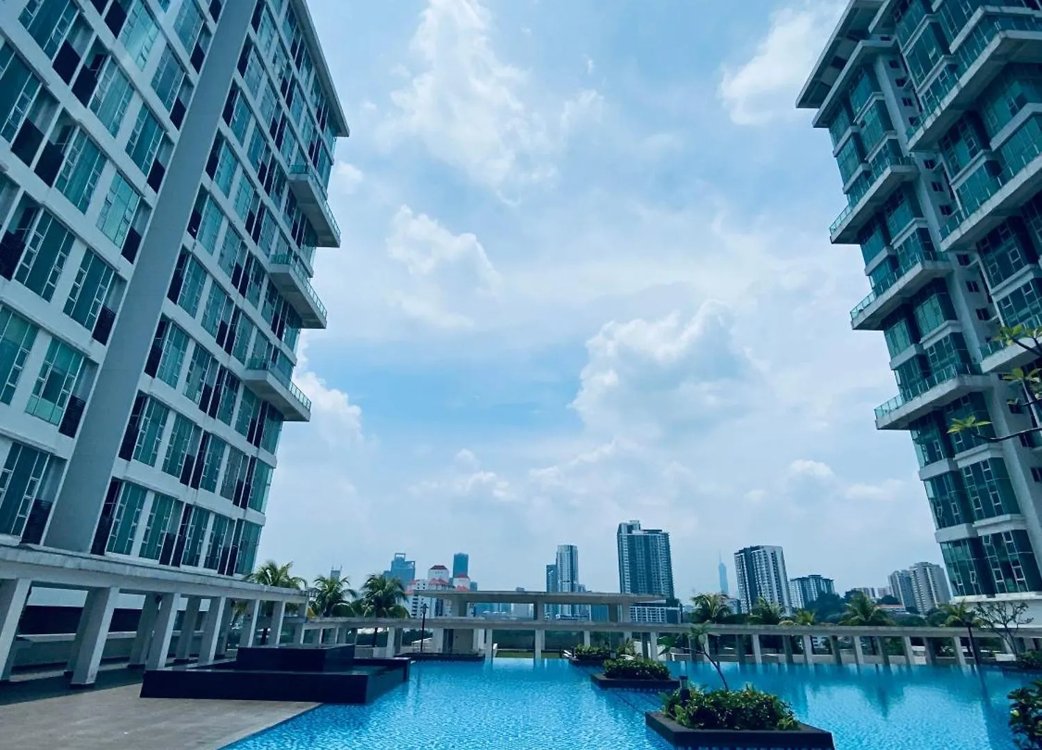 4To6Pax Duplex Family Suite Nr Midvalley Bangsar Jln Klang Lama Pym2 Kuala Lumpur 0*,  Malaysia